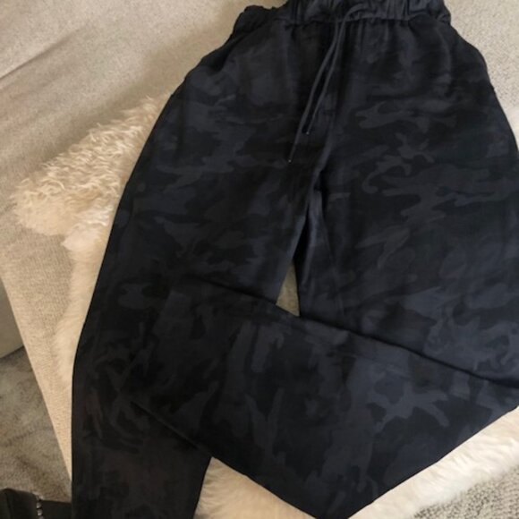 Lululemon Stretch High Rise 7/8 Pants Incognito Camo Multi Grey size 4 - Picture 8 of 14